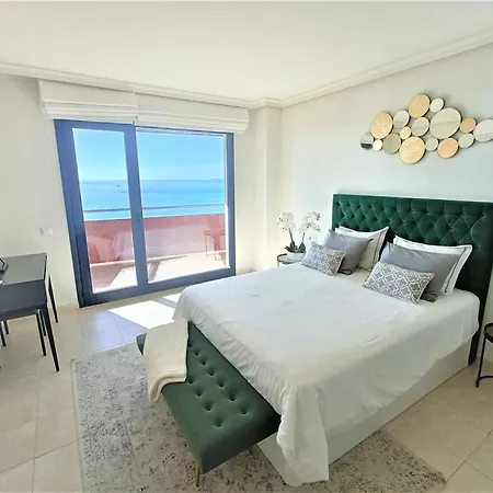 Luxury Gigantes